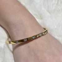 Bracelet jonc dore en acier inoxydable avec strass 5