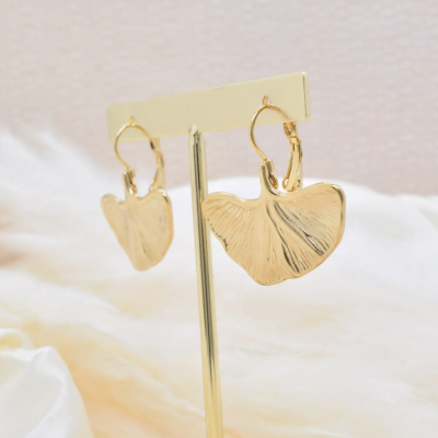 Boucles d oreilles feuille ginkgo dore e acier inoxydable