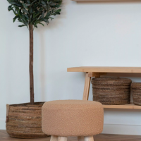 Tabouret bouclette sable et pieds en bois 03